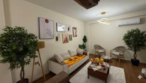 GEM Pyramids & Grand Museum View