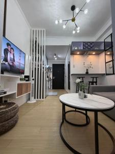 JA2 STAYCATION @TREES RESIDENCES