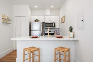 Luxury Oasis Compound with Hot Tub with 3 Homes