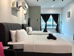 Mount Austin #Akademik #BigStudio 1-2Pax #Smart TV