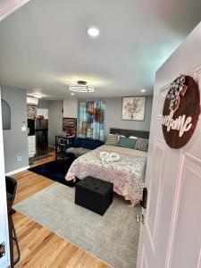 Entire rental studio unit in Queen Village Philly