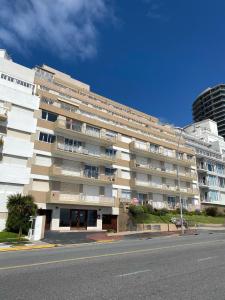 EDIFICIO FRENTE AL MAR! FG departamentos, Av Patricio Peralta Ramos 4283 piso 2 i