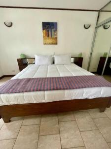 Beachfront apartment in Jacó