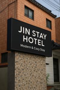 Jin Stay Hotel