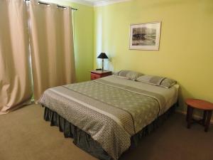 Sea Folly Crescent Head