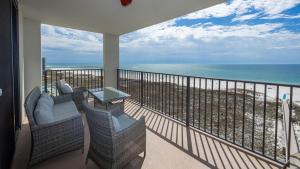 Phoenix VI 6908 condo