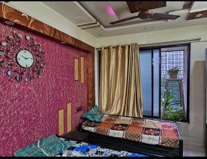 Ac Bed Apartment And breakfast At ovale naka Thane west