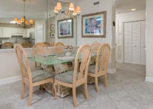 Phoenix VI 61103 condo