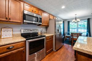 18 Larkspur Ln Emerson