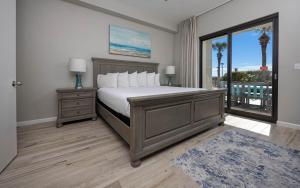 Phoenix VI 6003 condo