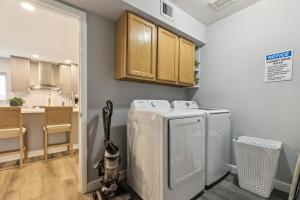 Tempe Oasis Pool Spa Family Games 9min to ASU