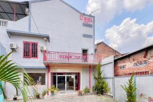 RedDoorz Syariah at D Niel Homestay Mandala Medan