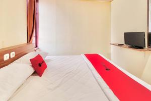 RedDoorz Syariah at D Niel Homestay Mandala Medan