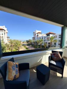 Amazing 2 bdrm apartment in marina T23511