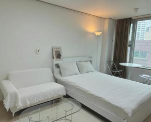 3 minutes from Ttukseom Station Seongsu Station a cozy house