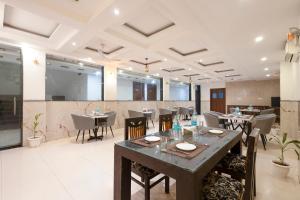 Hotel TEJ Premium A Family Hotel Near IGI Airport