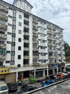 AYAAN Prima Homestay 1 with Netflix