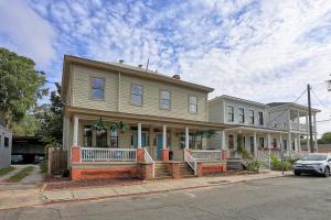 Bright Historic Home, Recently Renovated, Near Downtown, SCAD, & Starland Yard