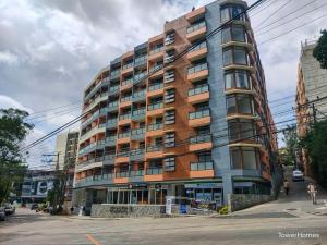 2F-14 City Center Cozy Condo at Megatower 4