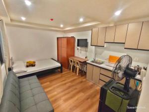 2F-14 City Center Cozy Condo at Megatower 4