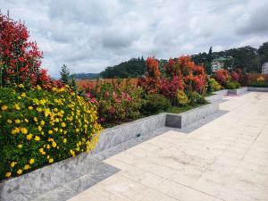 2F-14 City Center Cozy Condo at Megatower 4