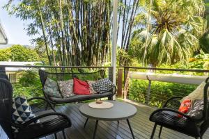 Urban Jungle Townhouse - Tropical Living