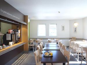 Hotels B&B HOTEL Villeneuve Loubet Plage : photos des chambres
