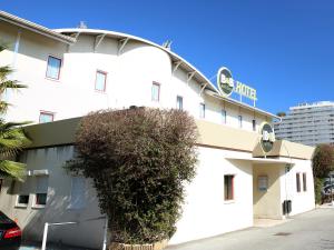 Hotels B&B HOTEL Villeneuve Loubet Plage : photos des chambres