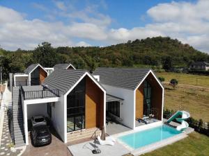 Montere Hus Pool Villa Khao Yai