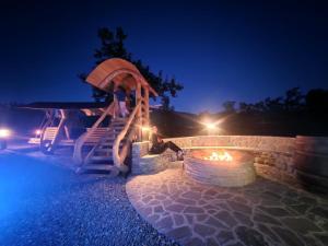 Fox Cabins - Ubytování bez kategorie ve městě Teşila