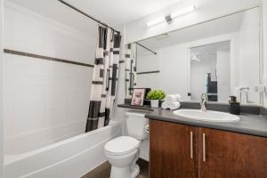 Modern Condo in Downtown Vancouver