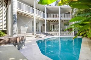 Tropical Family Hideaway, Noosa Heads