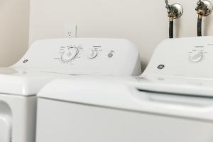 Pearl 2B apartment in Marina with parking, Pool and Gym