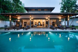 Villa by the River in Ambalangoda-Starflower Villa