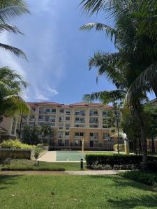 2BR Condo at Sanremo with Full Kitchen plus Free Fast&Unli Wi-Fi Complimentary Netflix plus Free Access to Pool