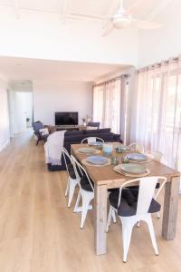 Corindi Beach House Oceanfront Sleeps 8 Perfect Family Getaway