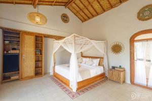 Lumina Villa Sidemen