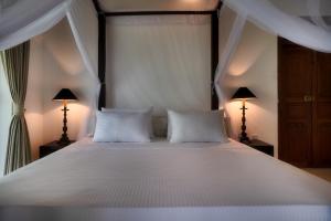 Villa by the River in Ambalangoda-Starflower Villa