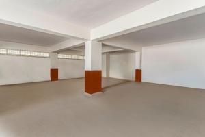 Treebo Orchid Silver