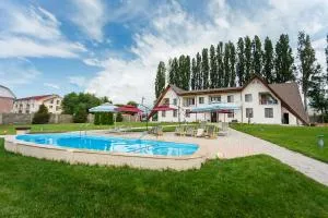 东灵卡酒店 - 乔尔蓬阿塔