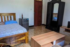 Banana Grove Retreat