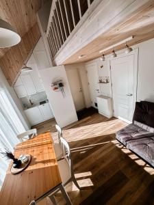 Čiki Puki buto nuoma su šildomu lauko baseinu Kunigiškėse