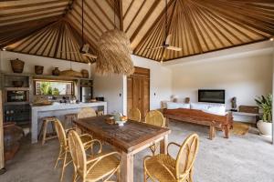 Casa Nyang Balinese Villa - Private Pool & Walk to Nyang Nyang Beach, Uluwatu