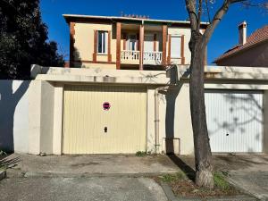 Charmant T2 proche Port Sanary et garage