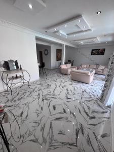 Cottage with swimming pool