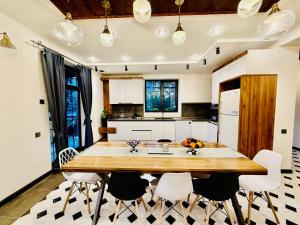 Dilijan Grand Chalet