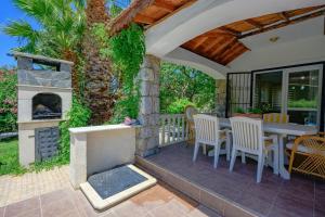 AZAHAR- 6-Person Garden Villa in Oludeniz Ovacık