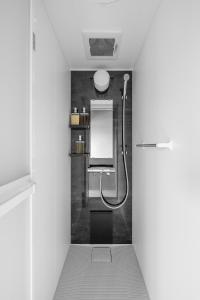 WhiteGarden YIG STAY