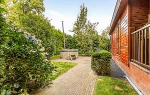 Amazing Home In Erm With Wifi