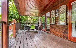 Amazing Home In Erm With Wifi